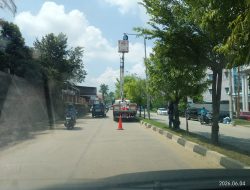 Dishub Kuansing Lakukan Perawatan LPJU di Jalur Dua Teluk Kuantan