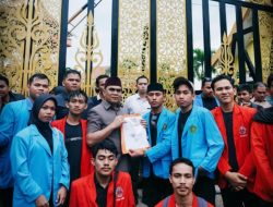 Mahasiswa Riau Menggugat, Suarakan Keresahan Rakyat di Gedung DPRD