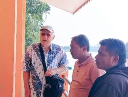 Turis Asal Jerman Hadiri Pacu Jalur Rayon IV Gunung Toar, Siap Promosikan Budaya Kuansing ke Dunia