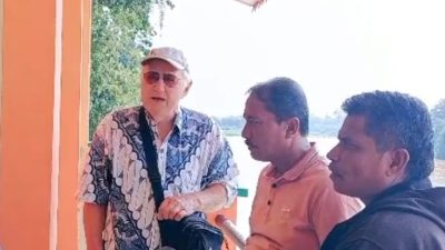 Turis Asal Jerman Hadiri Pacu Jalur Rayon IV Gunung Toar, Siap Promosikan Budaya Kuansing ke Dunia